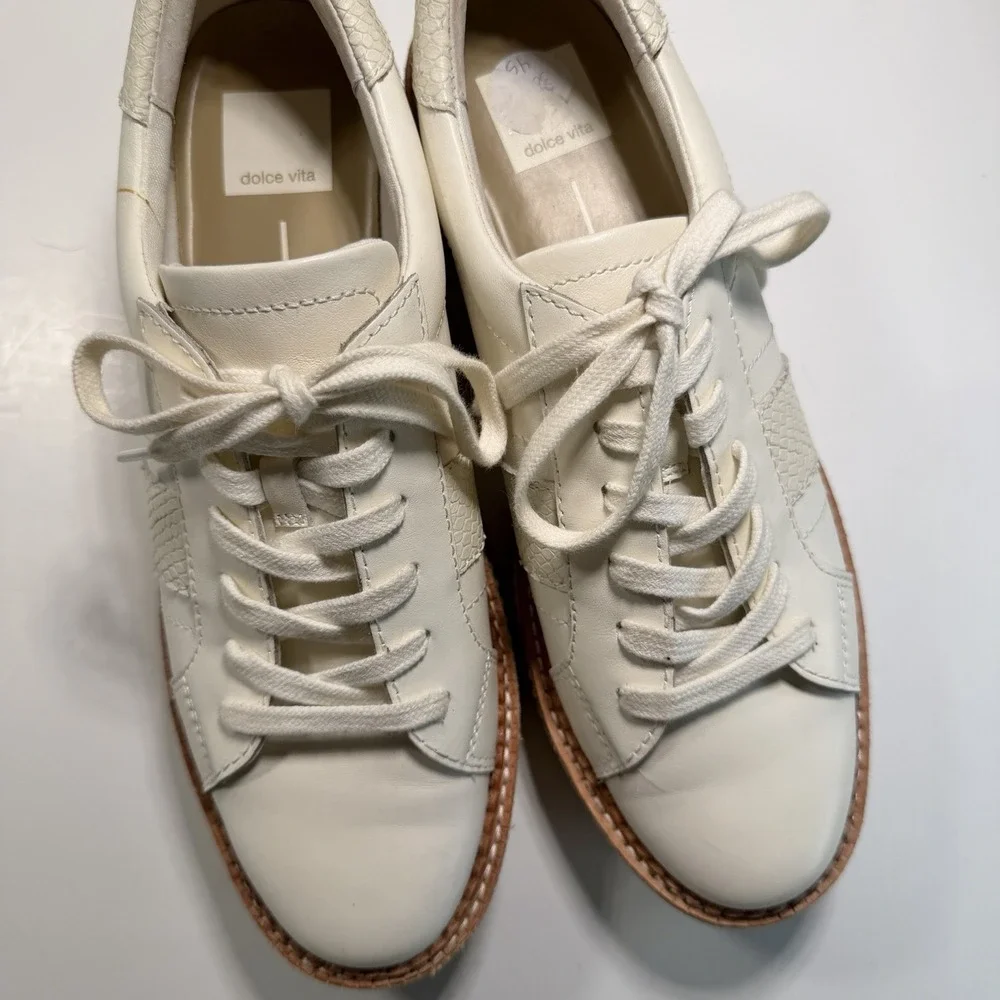 Dolce Vita Women's‎ Platform Sneaker 8.5 Ivory Lace Up Classic Preppy